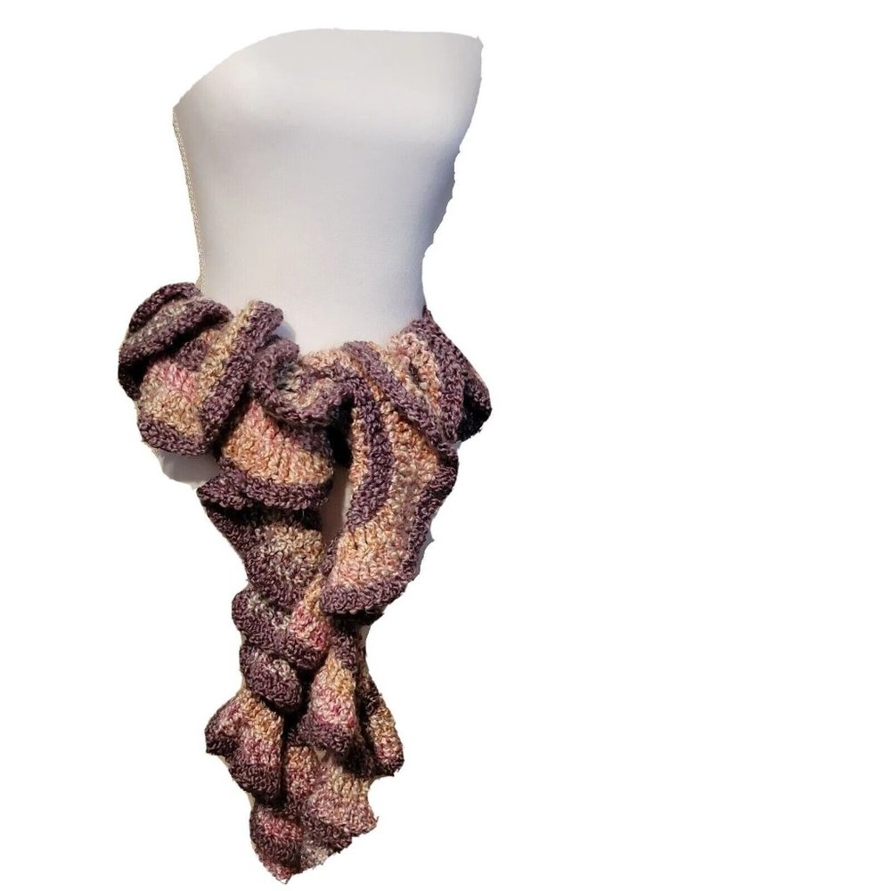Elegant Multicolor Ruffled Scarf - Picture 7 of 9